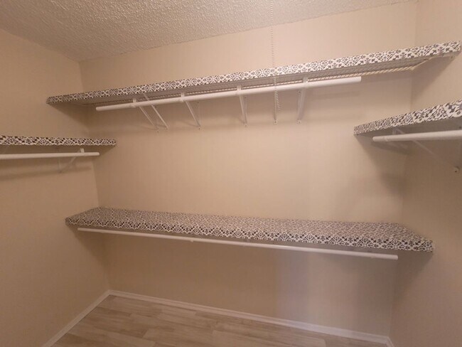 Building Photo - 1 Bedroom Condo at Port Aux Prince