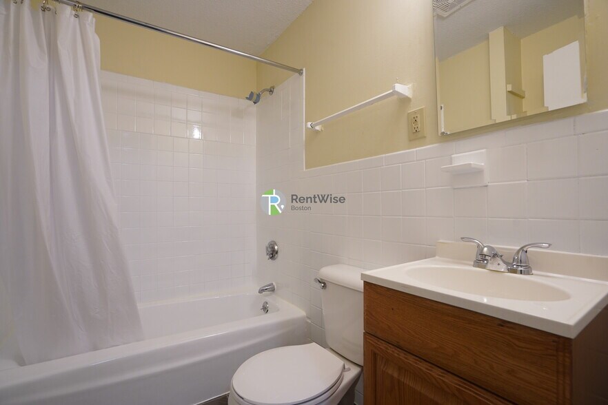 Building Photo - 1120 Commonwealth Ave