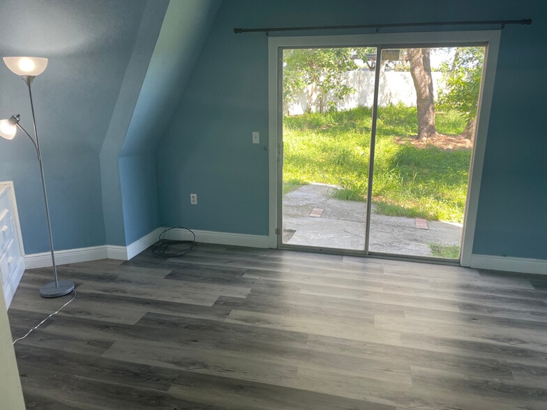 Building Photo - 1108 Rhodes Rd N