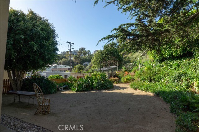 Building Photo - 923 Poli St