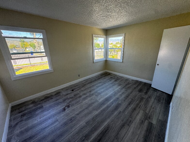 Building Photo - 1895 Turrill Ave