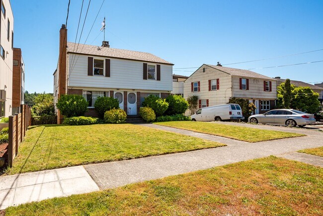 Building Photo - 3243-3243 NW Market St