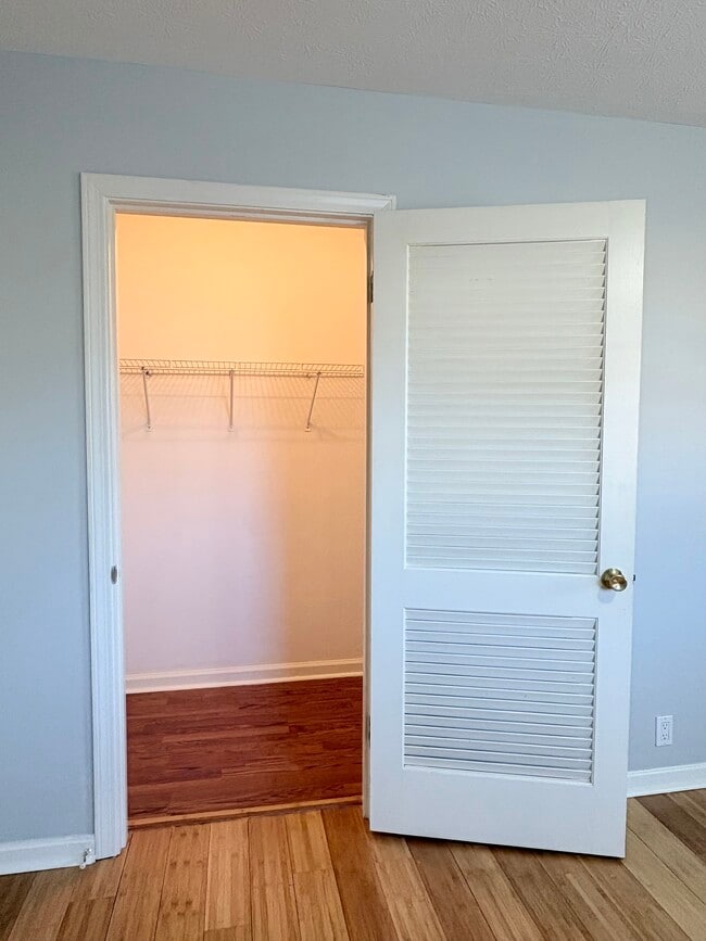 Building Photo - 11 Hightower Ct