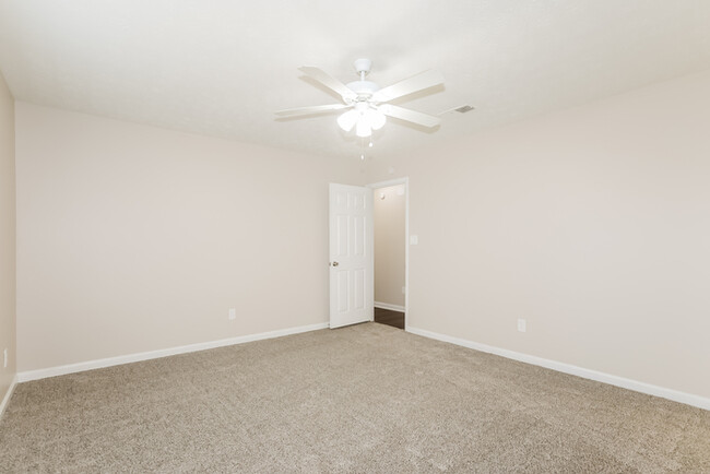 Building Photo - 3 Bedroom Atlanta Home
