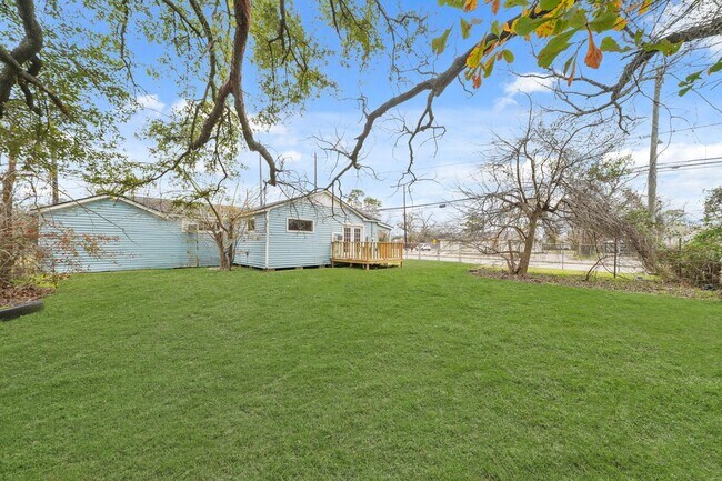 Building Photo - 7502 Ley Rd