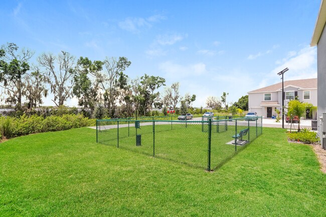 Building Photo - 11815 Mountain Retreat Ln