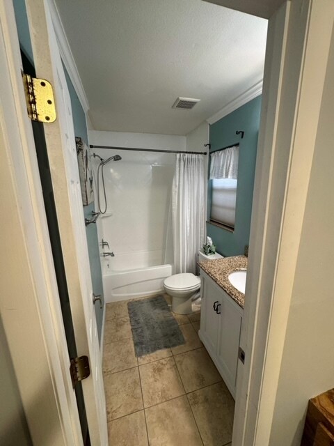 Building Photo - 4143 Shore Acres Blvd NE