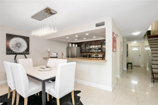 Building Photo - 8880 SW 133rd Pl