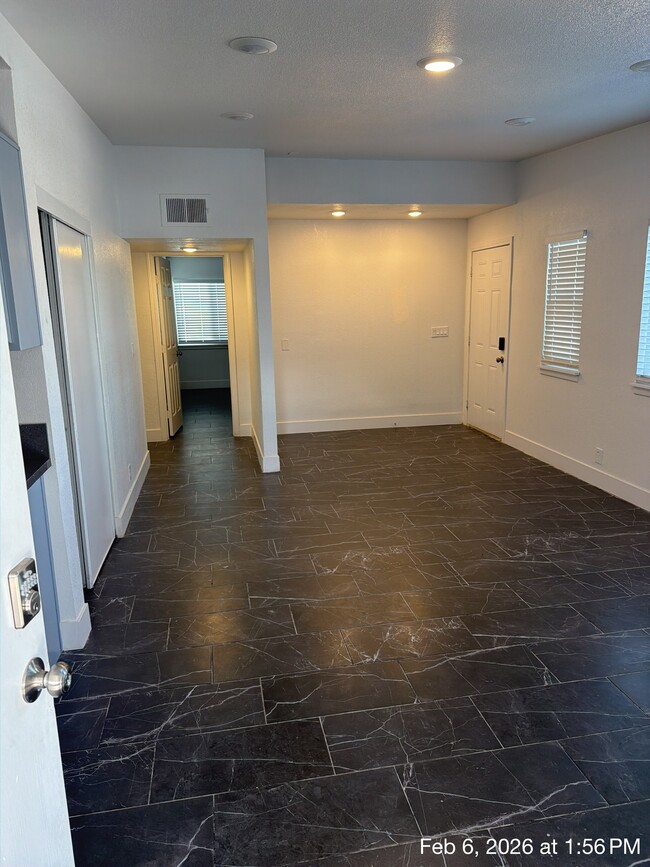 Building Photo - 2812 Richfield Blvd