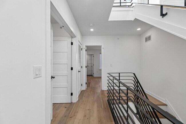 Building Photo - 1249 N 2nd St