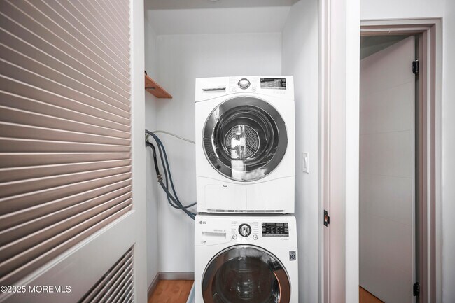 Building Photo - 510 Ocean Ave N