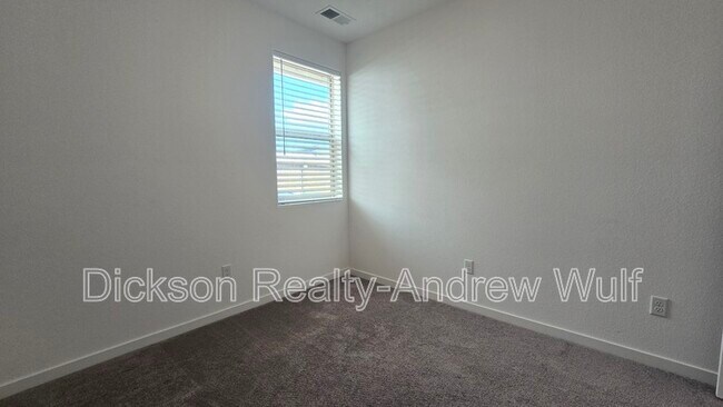 Building Photo - 401 Pasillo Ct