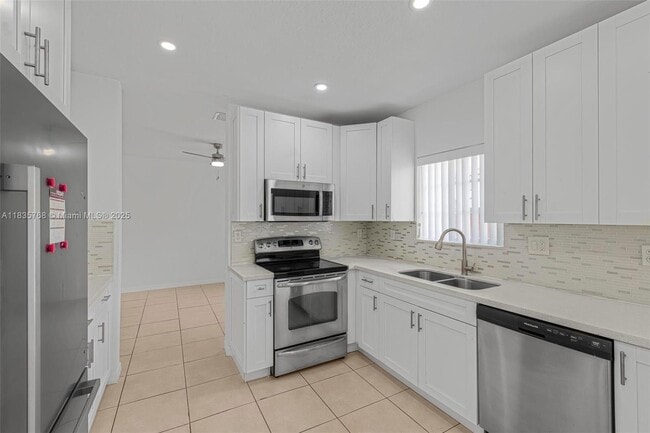 Building Photo - 13649 SW 142nd Terrace