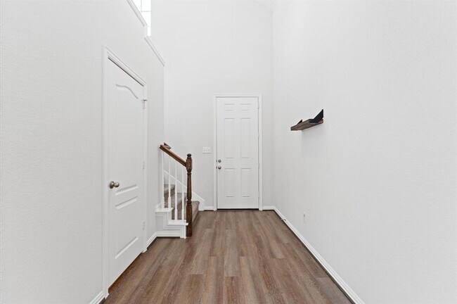 Building Photo - 31423 Elkcreek Bend Dr