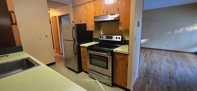 Building Photo - Troy