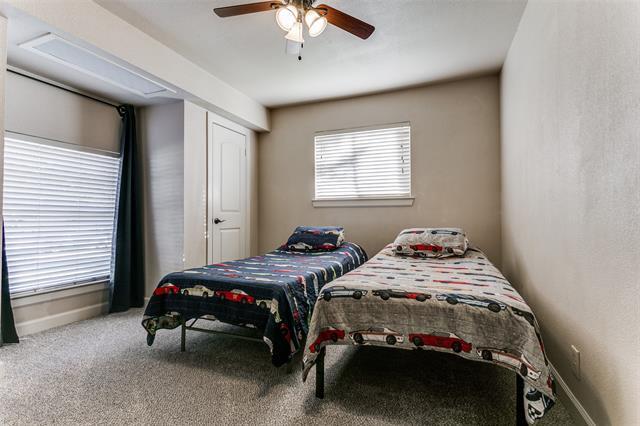Building Photo - 1017 Meadowbrook Dr