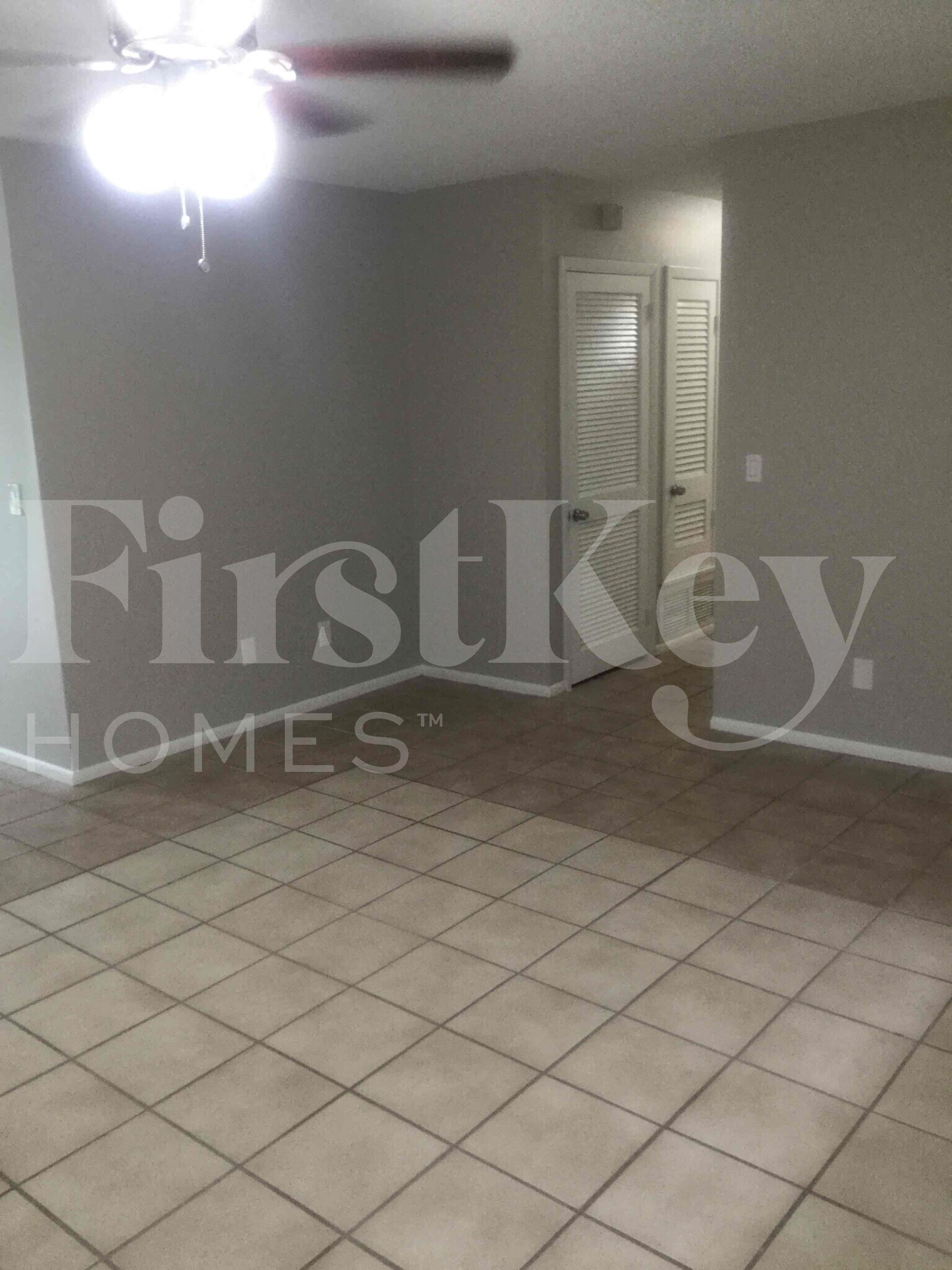 Building Photo - 202 SW Reynolds Ave