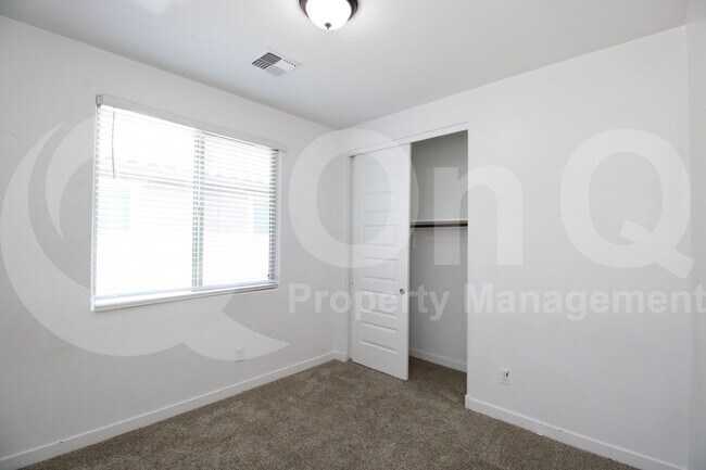 Building Photo - 16396 W Questa Dr