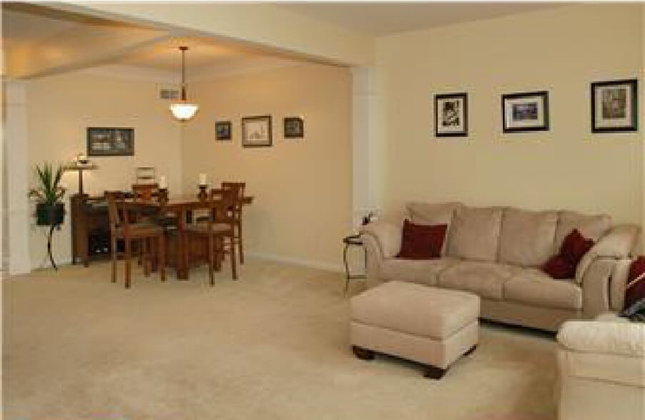 Building Photo - 1932 Cavalier Ln