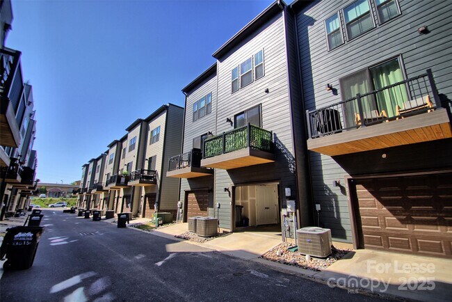 Building Photo - 3014 Terroir Ln