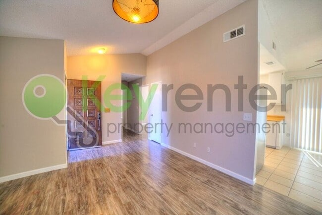 Building Photo - 1300 Old W Dr