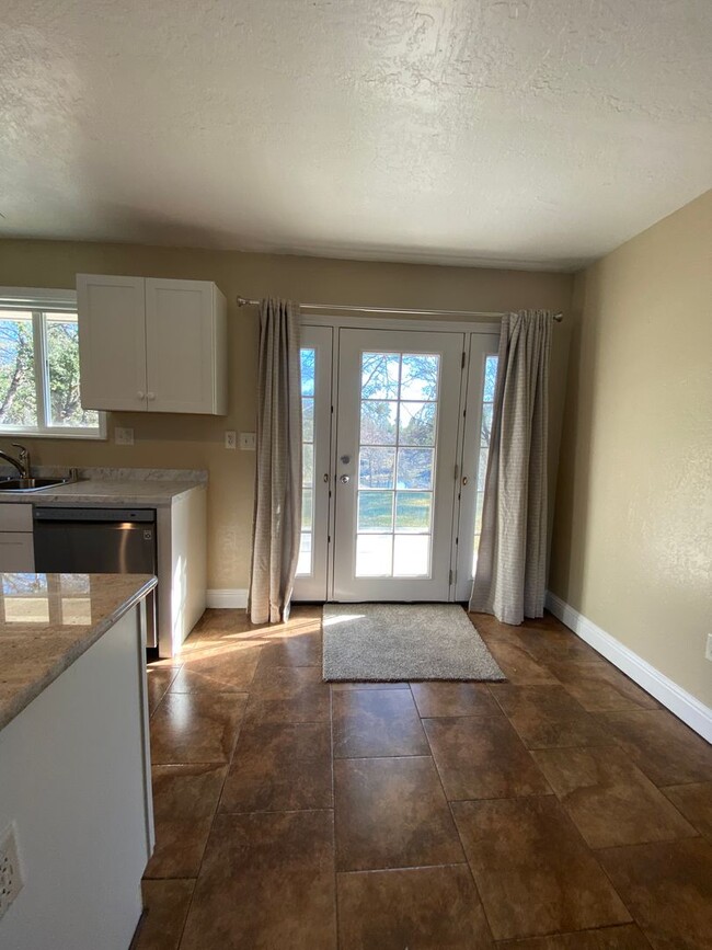 Building Photo - Beautiful 3-Bedroom Home with Bonus Room, Shop & 10 Acres!