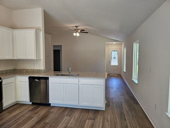 Building Photo - Brand New modern 3 Bed, 2 bath with 2 car garage in Palm Coast minutes from the Beach and shopping