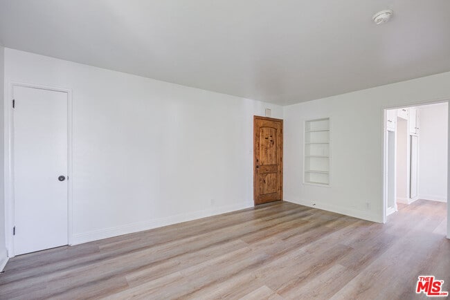 Building Photo - 8976 Cadillac Ave