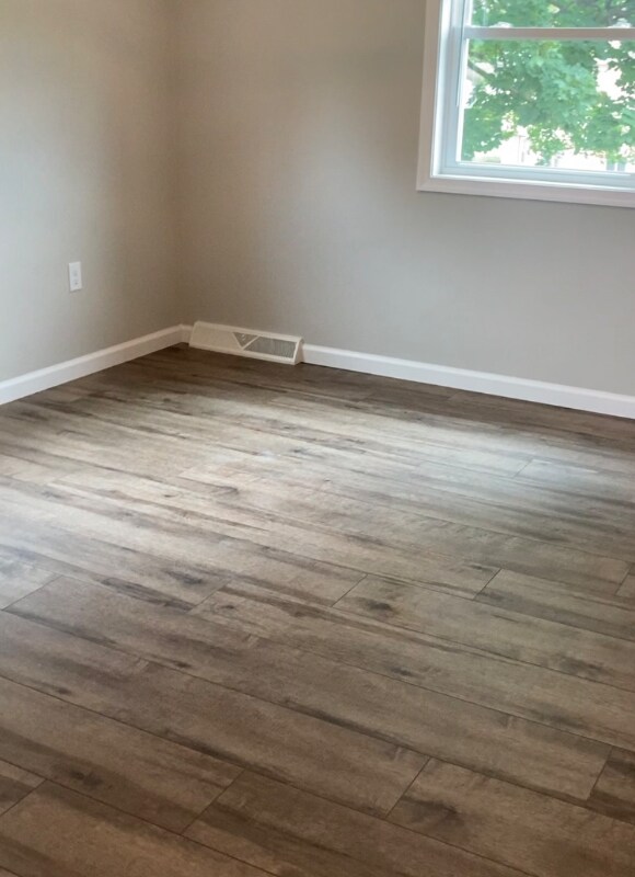 Building Photo - 1052 Stonybridge Dr