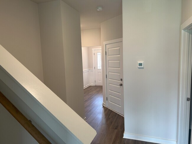 Building Photo - If Approved in January Receive $750 off Seconds Months Rent