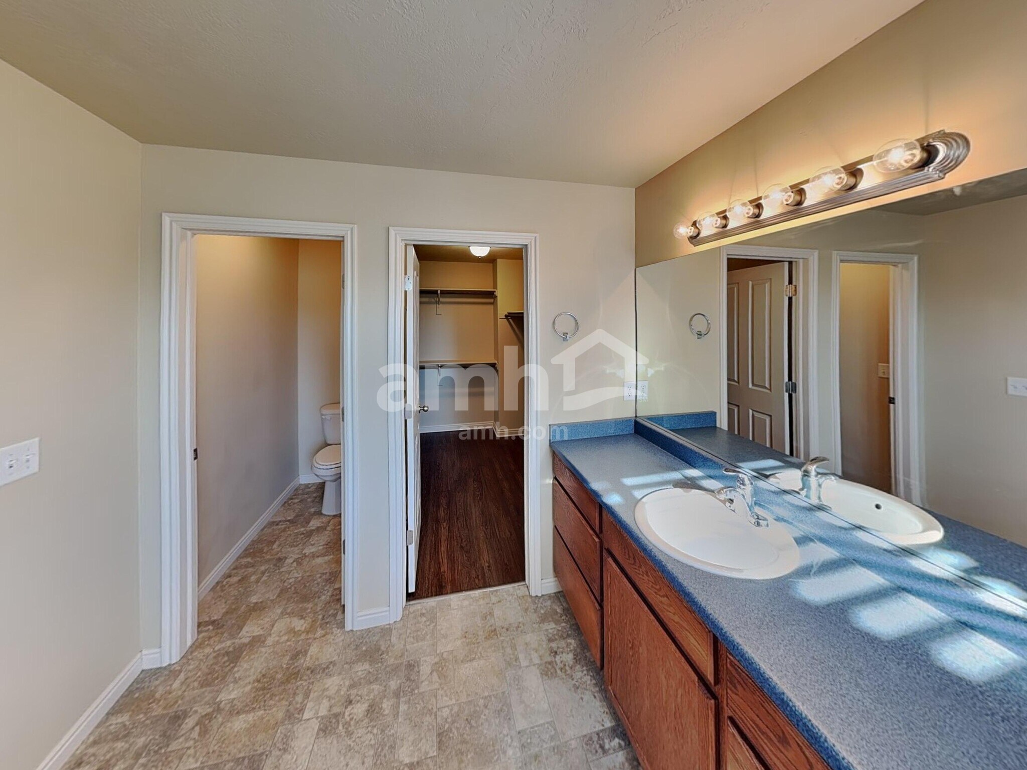 Building Photo - 841 Wilstead Dr