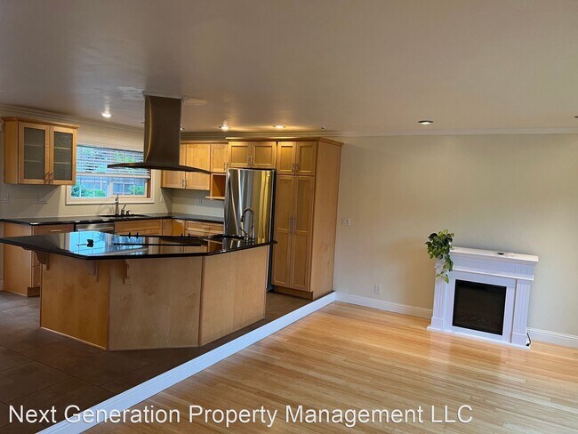 Building Photo - 3 br, 1 bath House - 751 Laksonen Loop