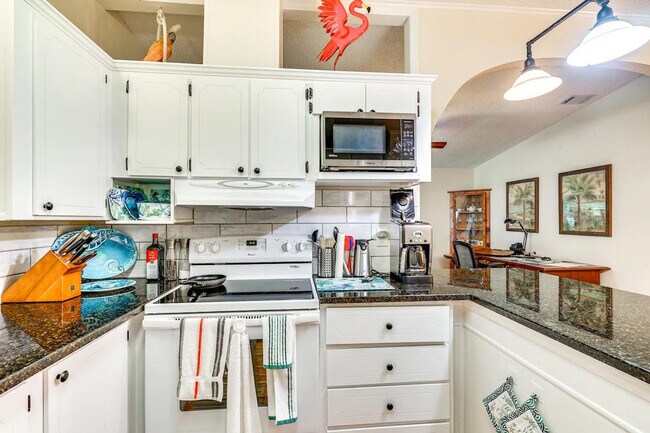 Building Photo - 4149 Via Aragon