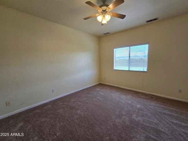 Building Photo - 223 W Pelican Dr