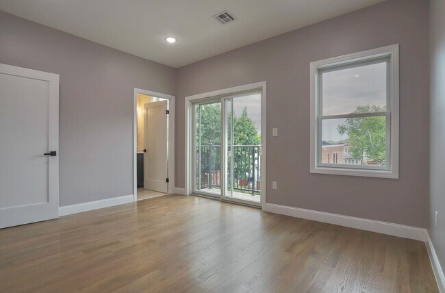 Building Photo - 362 Virginia Ave