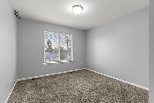 Building Photo - 13165 Turnberry