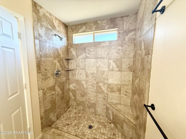 Building Photo - 8561 E Posse Cir