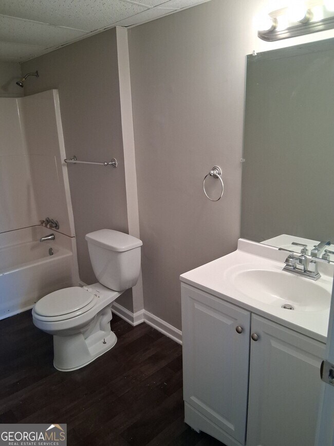 Building Photo - 9109 Sterling Ridge Ln