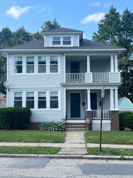 Front - 100 Lauriston St