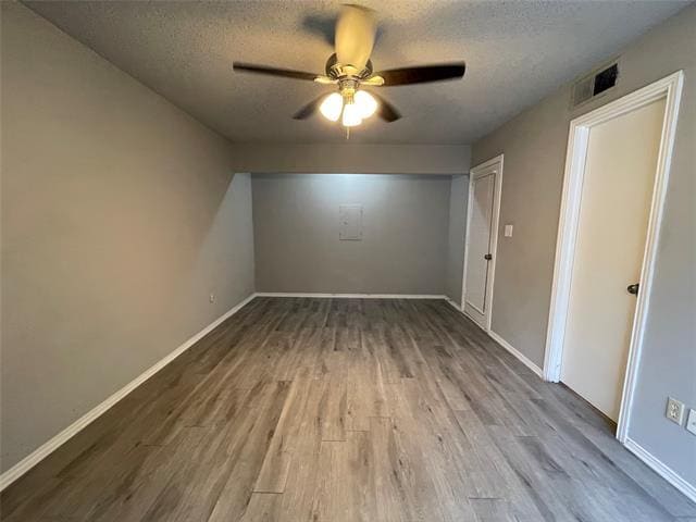 Building Photo - 602 Bellaire Dr