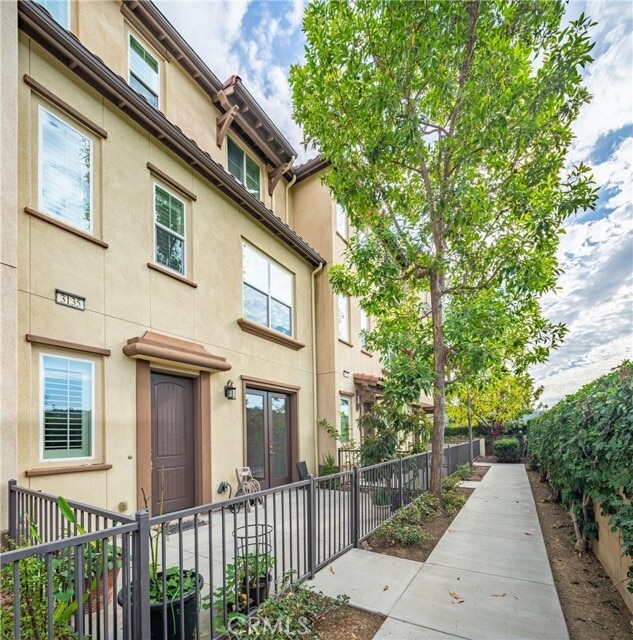 Building Photo - 3135 Marigold Cir