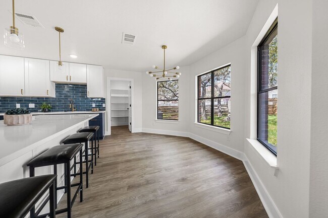 Building Photo - Stunning 3/BR, 2/BA Modern Rental Home – A...