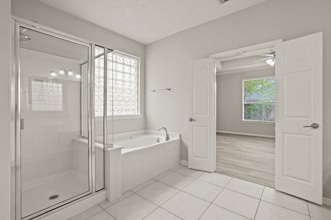 Building Photo - 24607 Lake Path Cir