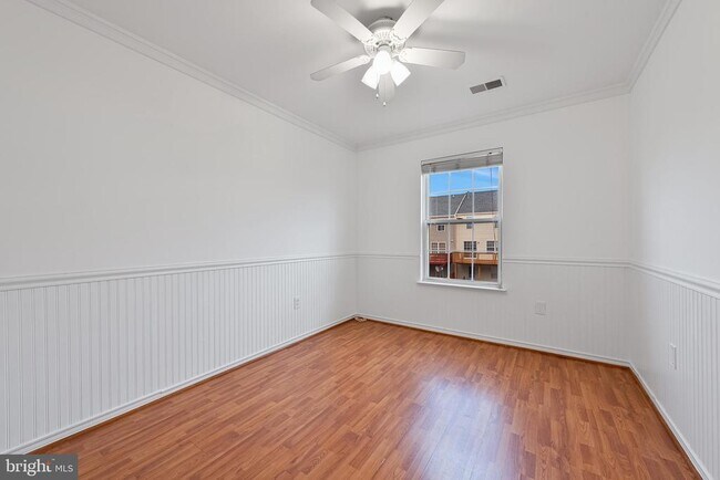 Building Photo - 22918 Regent Terrace