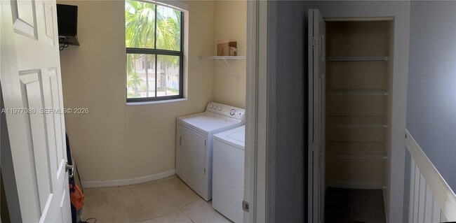 Building Photo - 3473 W 86th Terrace