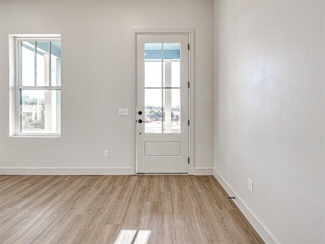 Building Photo - 29596 Memory Ln