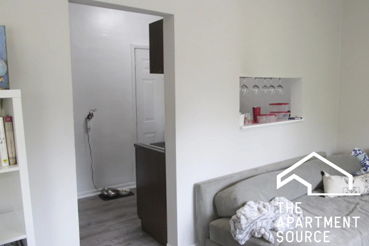 Building Photo - 722 W Roscoe St