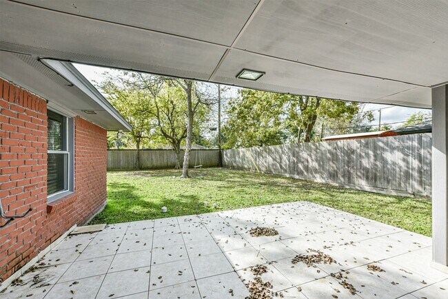 Building Photo - 6833 Concho St