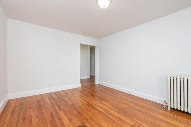 Building Photo - Large One Broom in Mission Hill/Longwood A...