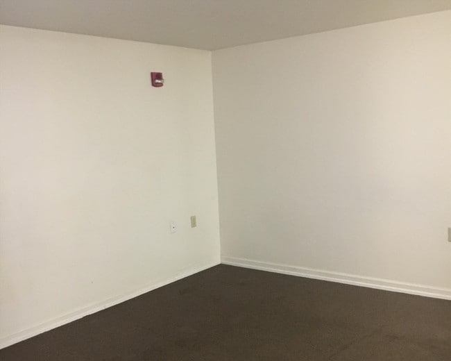 Building Photo - Westland Place